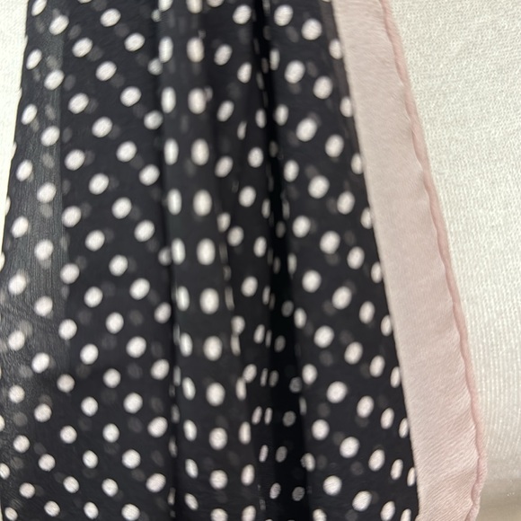 Banana Republic Oblong Silk Scarf. Black w/pale pink dots and trim. VGUC - Picture 5 of 7